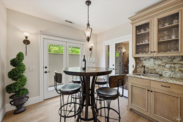 3277 Dry Creek Rd, Napa, CA 94558