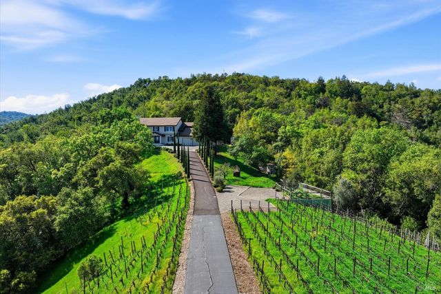 3277 Dry Creek Rd, Napa, CA 94558