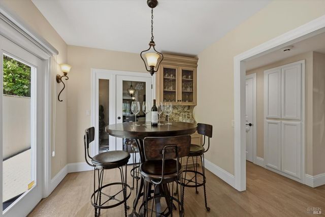 3277 Dry Creek Rd, Napa, CA 94558