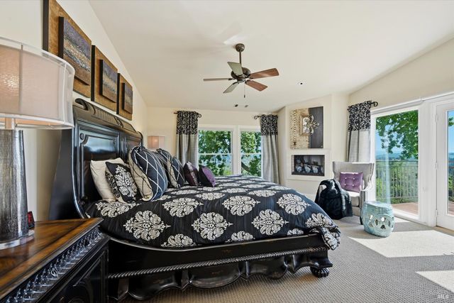 3277 Dry Creek Rd, Napa, CA 94558