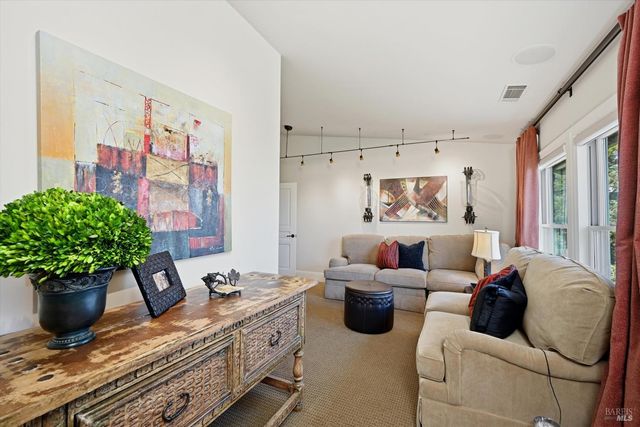 3277 Dry Creek Rd, Napa, CA 94558