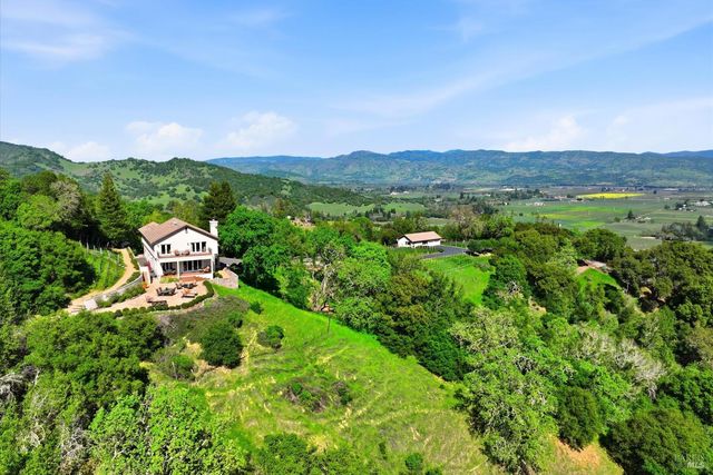 3277 Dry Creek Rd, Napa, CA 94558