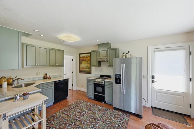 3277 Dry Creek Rd, Napa, CA 94558