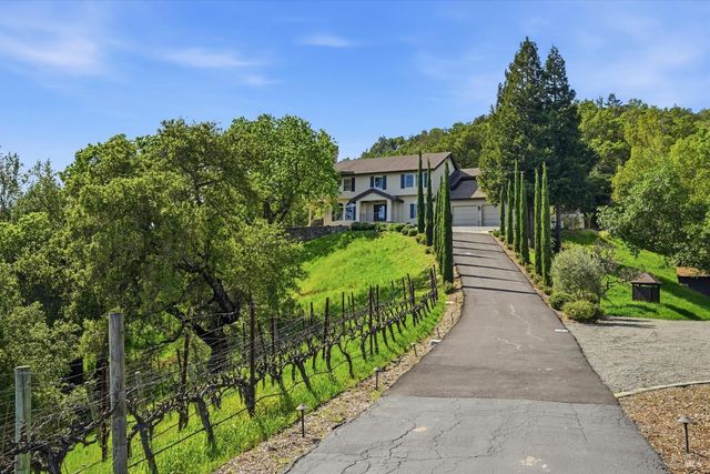 3277 Dry Creek Rd, Napa, CA 94558