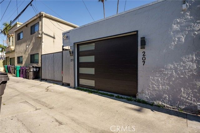 207 Santa Ana, Long Beach, CA 90803