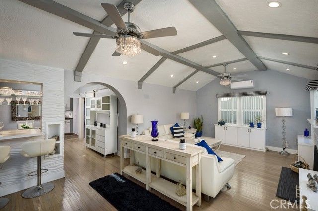 207 Santa Ana, Long Beach, CA 90803