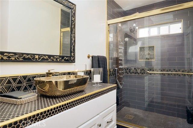 207 Santa Ana, Long Beach, CA 90803