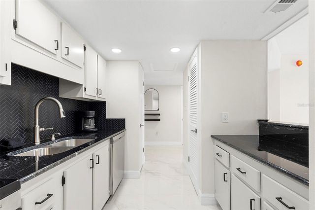51 ISLAND WAY 608, Clearwater Beach, FL 33767