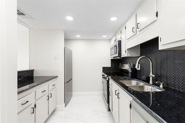 51 ISLAND WAY 608, Clearwater Beach, FL 33767