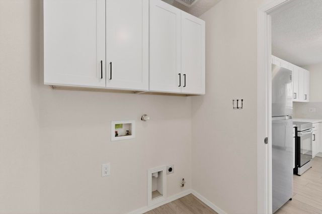 2100 Sea Foam Street NW, Albuquerque, NM 87120