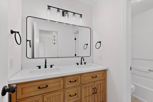 2100 Sea Foam Street NW, Albuquerque, NM 87120