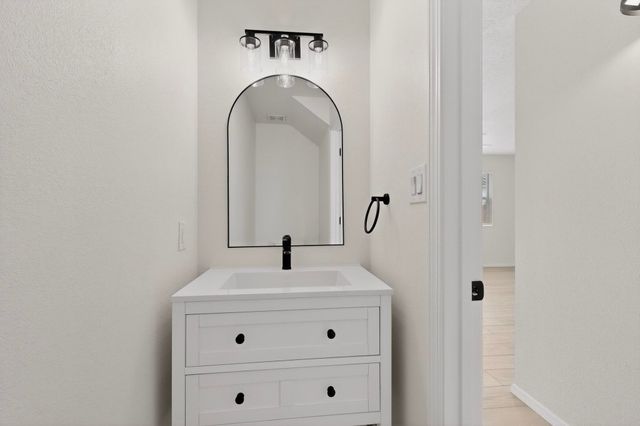 2100 Sea Foam Street NW, Albuquerque, NM 87120