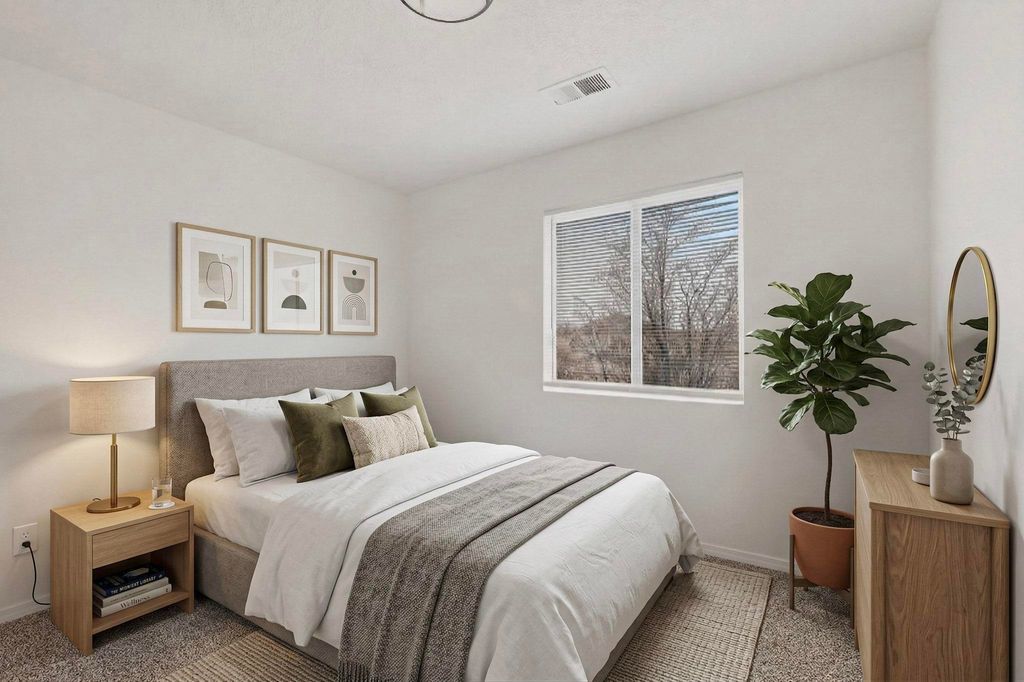 Image 24 of property listing at 2100 Sea Foam Street NW, Albuquerque, NM 87120