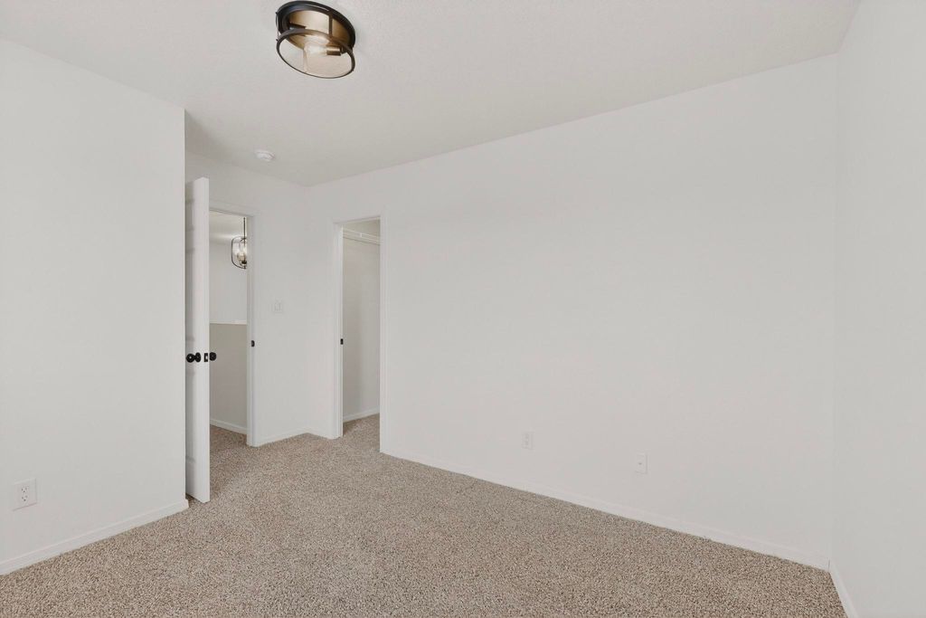 Image 29 of property listing at 2100 Sea Foam Street NW, Albuquerque, NM 87120