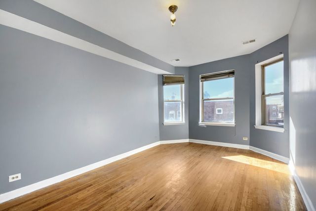 7724 S Cornell Avenue 3U, Chicago, IL 60649