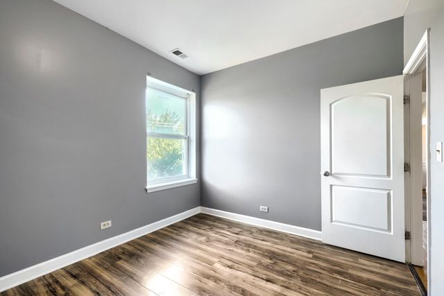 7724 S Cornell Avenue 3U, Chicago, IL 60649