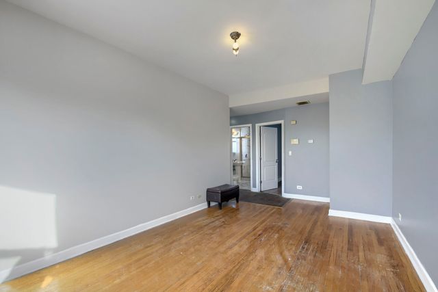 7724 S Cornell Avenue 3U, Chicago, IL 60649
