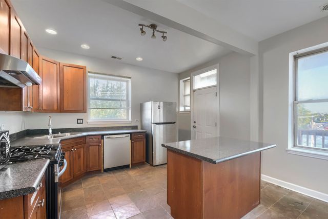 7724 S Cornell Avenue 3U, Chicago, IL 60649
