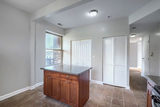 7724 S Cornell Avenue 3U, Chicago, IL 60649