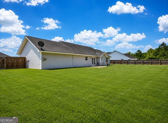 179 Parish Loop NE, Hinesville, GA 31313