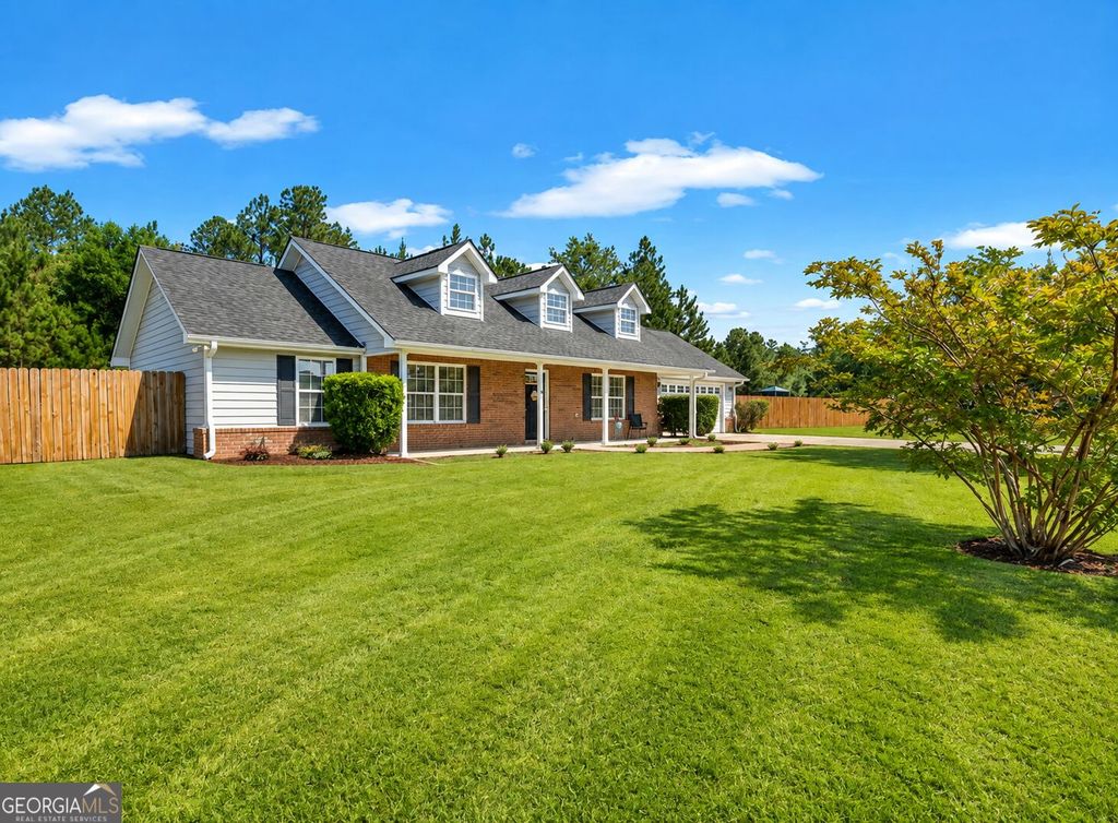 179 Parish Loop NE, Hinesville, GA 31313