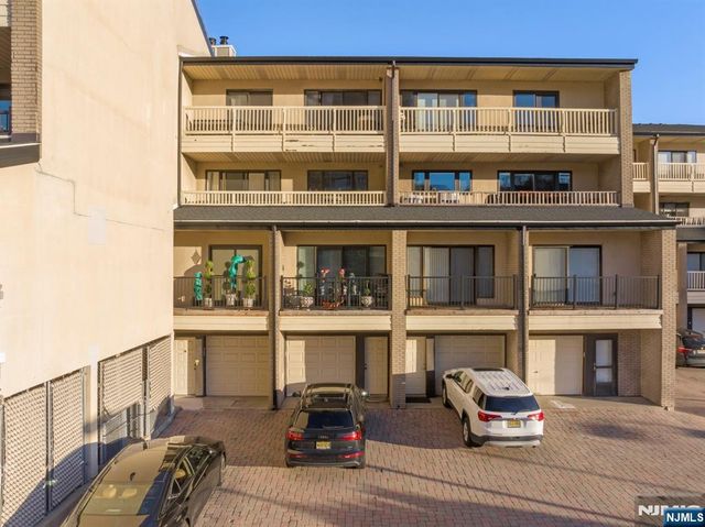 1225 River Road 11D, Edgewater, NJ 07020