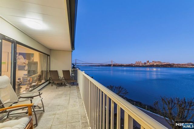 1225 River Road 11D, Edgewater, NJ 07020