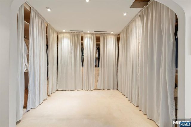 1225 River Road 11D, Edgewater, NJ 07020