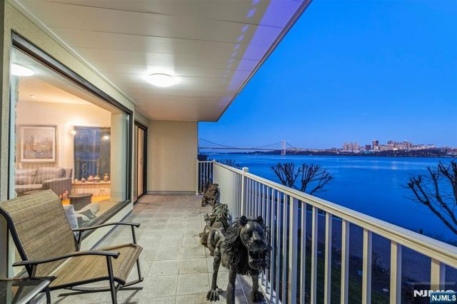 1225 River Road 11D, Edgewater, NJ 07020