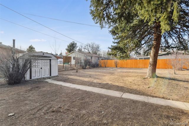 225 Tucson Street, Aurora, CO 80011