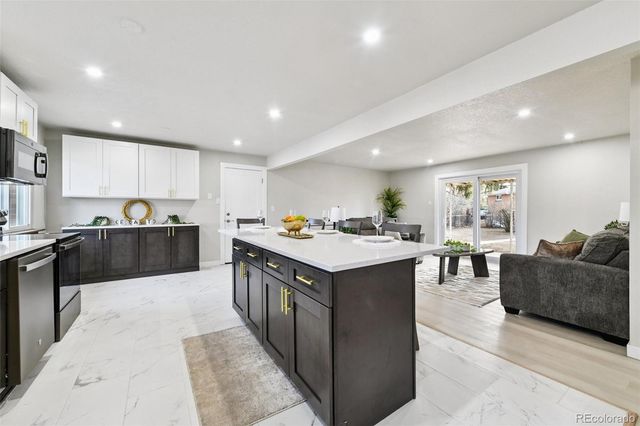 225 Tucson Street, Aurora, CO 80011