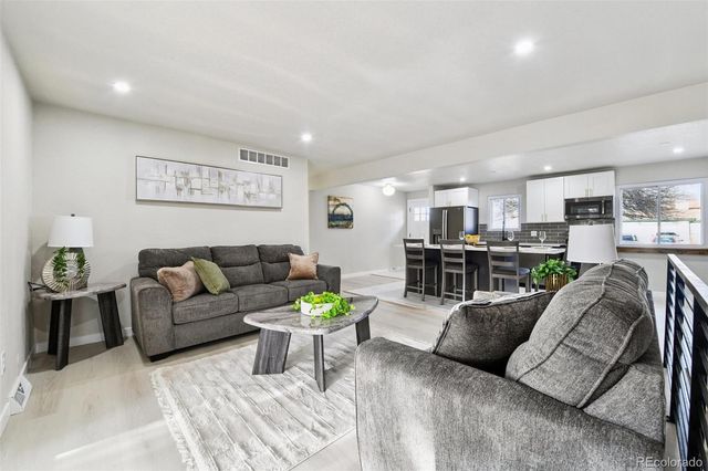 225 Tucson Street, Aurora, CO 80011