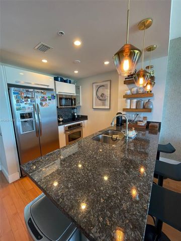 601 NE 36th St 1805, Miami, FL 33137