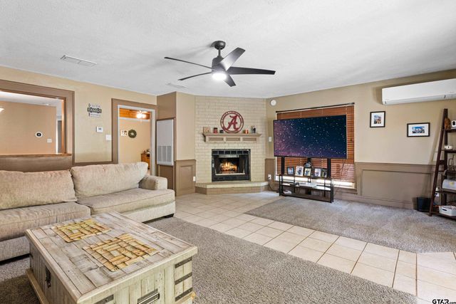 306 Bermuda Dr., White Oak, TX 75693