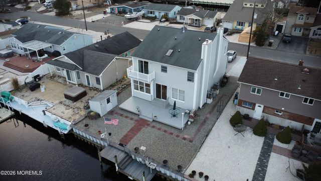 7 Albatross Point, Bayville, NJ 08721