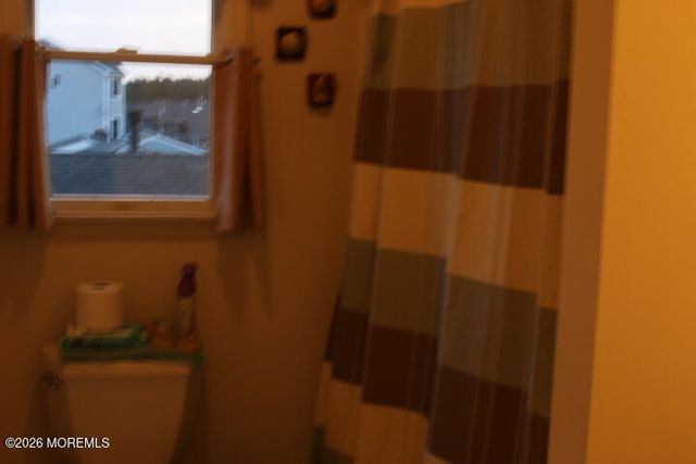 7 Albatross Point, Bayville, NJ 08721