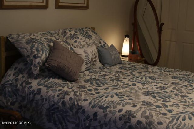 7 Albatross Point, Bayville, NJ 08721