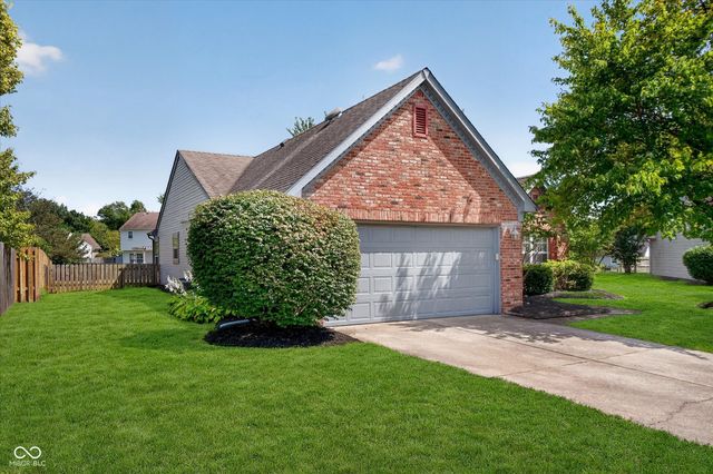 10996 Ridge Court, Fishers, IN 46038