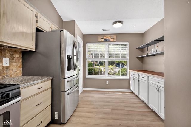 10996 Ridge Court, Fishers, IN 46038