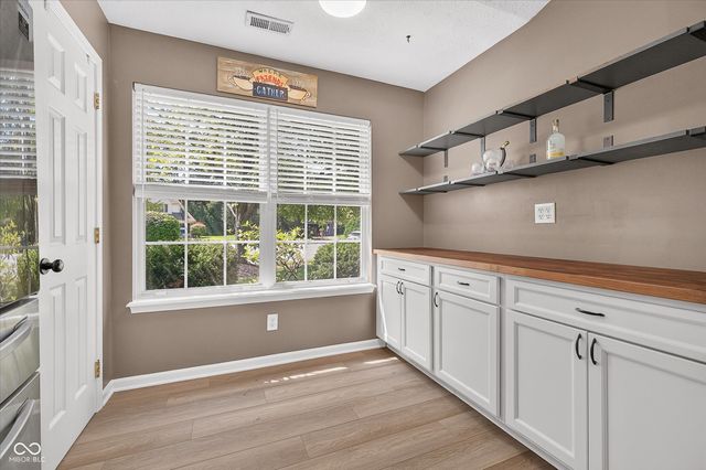 10996 Ridge Court, Fishers, IN 46038