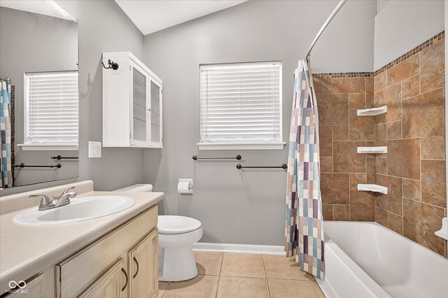 10996 Ridge Court, Fishers, IN 46038