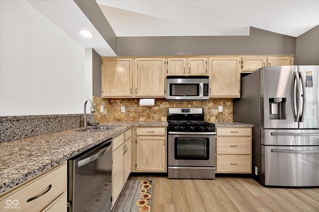 10996 Ridge Court, Fishers, IN 46038