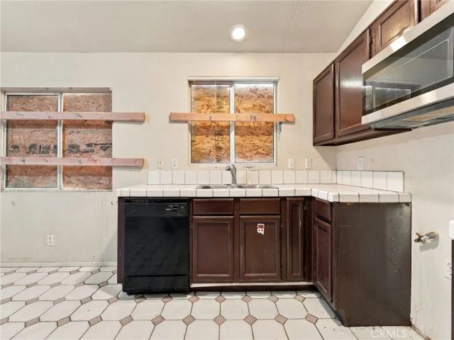 44251 Tahoe Way, Lancaster, CA 93536