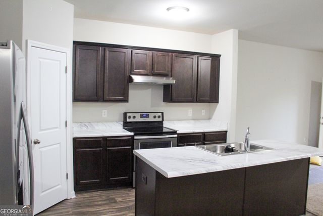 278 Stillwood Drive, Newnan, GA 30265