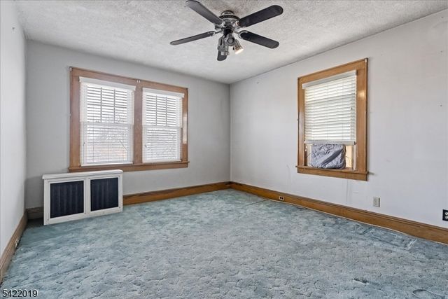 52 Manner Ave, Garfield City, NJ 07026