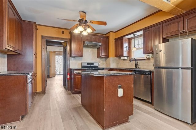 52 Manner Ave, Garfield City, NJ 07026