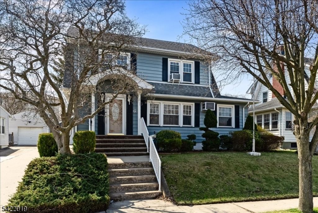 52 Manner Ave, Garfield City, NJ 07026