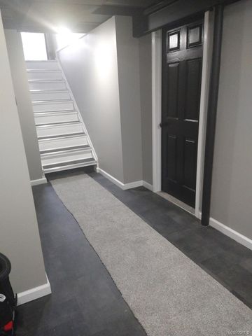 1216 Barbara Drive, Flint, MI 48505