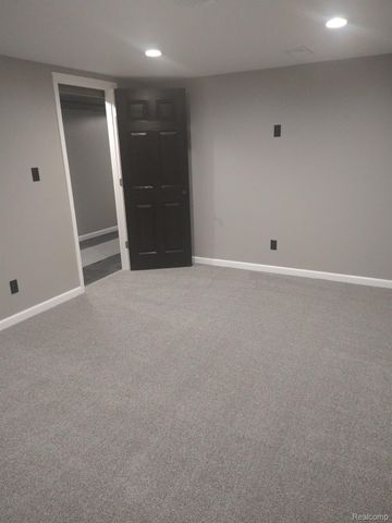 1216 Barbara Drive, Flint, MI 48505