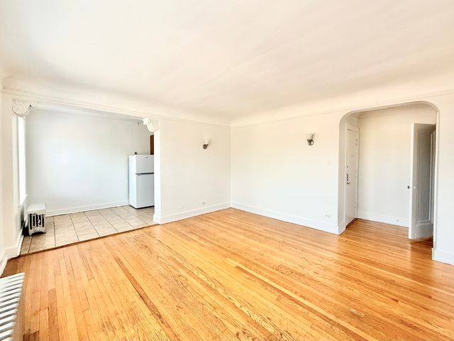2801 W Lunt Avenue K2, Chicago, IL 60645